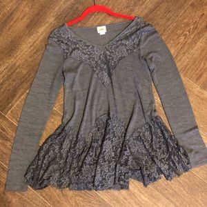 Buckle Daytrip long sleeve floral purple blouse